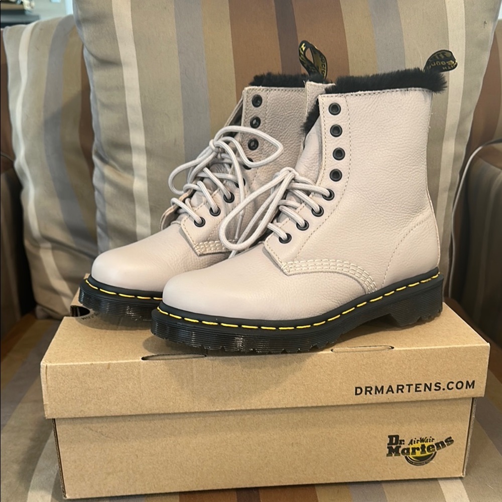 Dr. Martens Boots BNWT Faux fur Lining